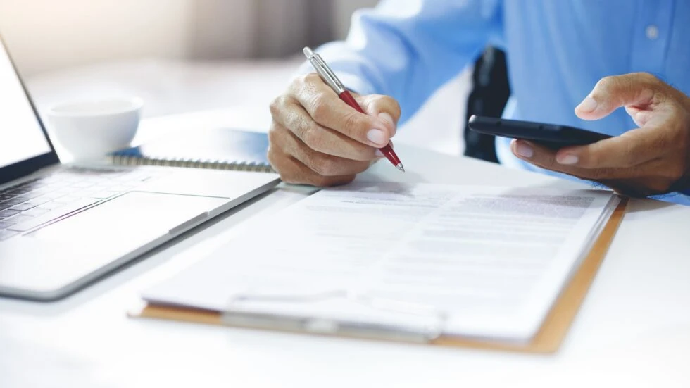 Hoe vermijd je als bedrijf torenhoge energierekeningen?